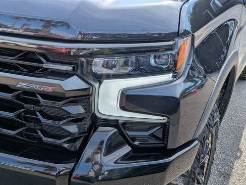 Used 2023 Chevrolet Silverado 1500 ZR2 AWD/4WD image 10