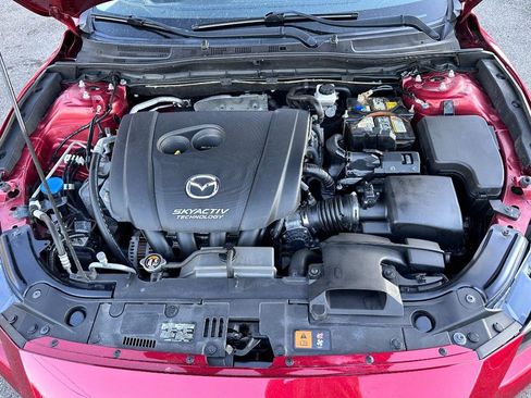 Used 2018 MAZDA MAZDA3 Touring FWD image 18
