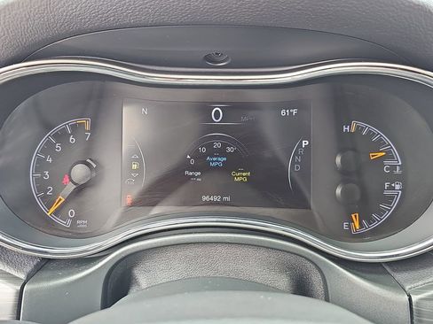 Used 2021 Jeep Grand Cherokee Limited AWD/4WD image 19