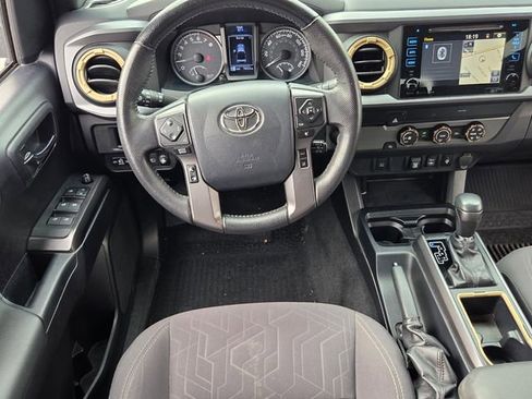 Used 2019 Toyota Tacoma TRD Sport RWD image 13