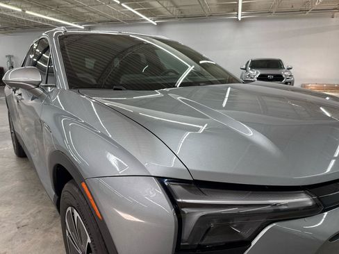 Used 2024 Chevrolet Blazer EV LT AWD/4WD image 5