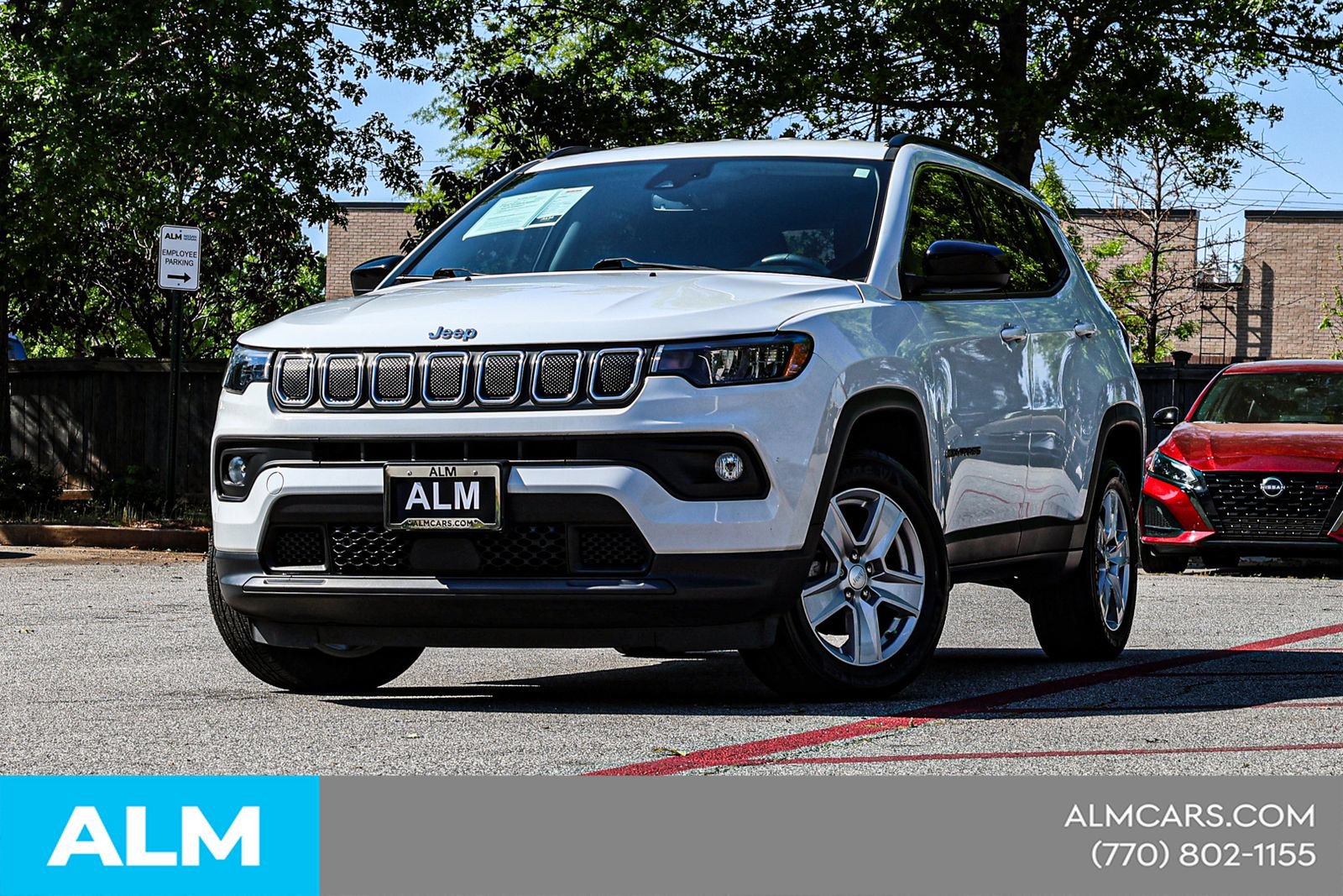 Used 2022 Jeep Compass Latitude w/ Convenience Group AWD/4WD image 2