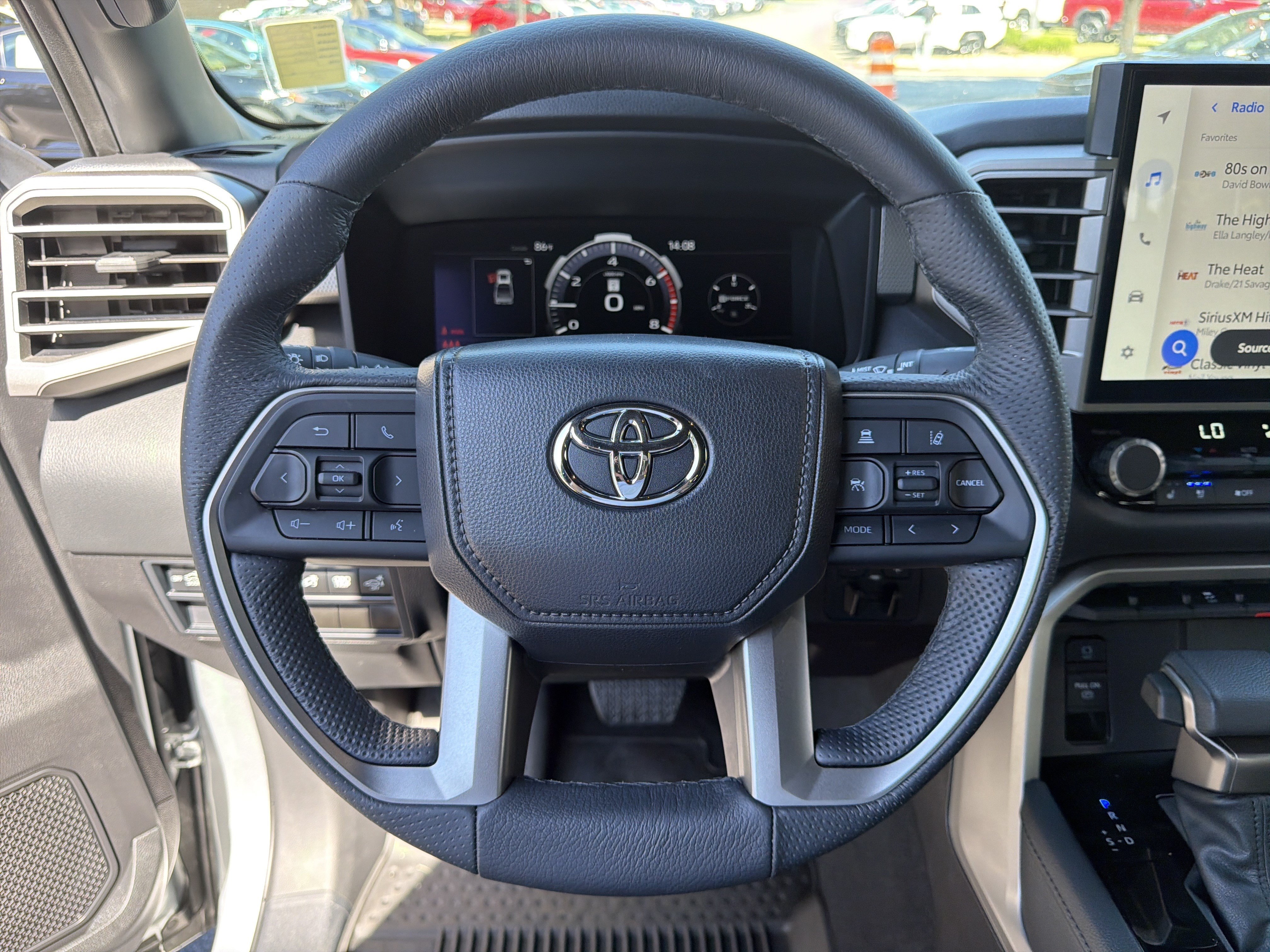 Used 2025 Toyota Tundra Limited AWD/4WD image 23