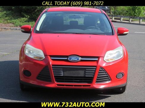 Used 2014 Ford Focus SE FWD image 5