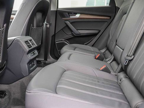 Used 2023 Audi Q5 2.0T Premium Plus w/ Premium Plus Package AWD/4WD image 19
