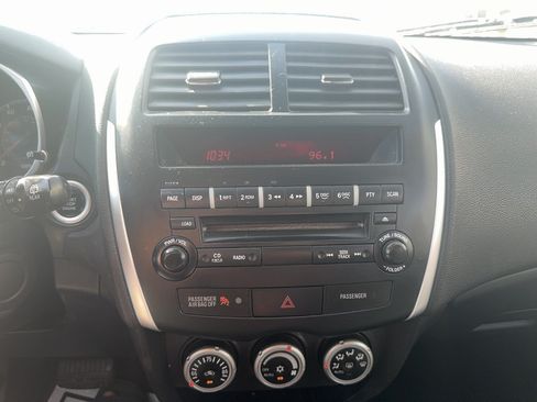 Used 2011 Mitsubishi Outlander Sport SE AWD/4WD image 15