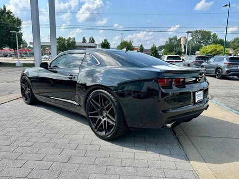 Used 2010 Chevrolet Camaro SS RWD image 5