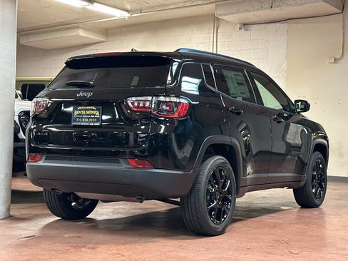 New 2026 Jeep Compass Latitude image 5