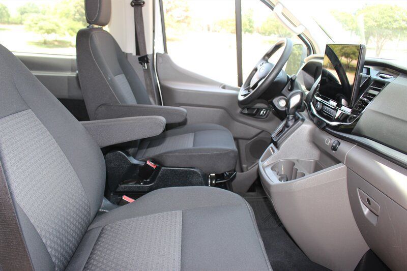 Used 2023 Ford Transit 350 XLT RWD image 21