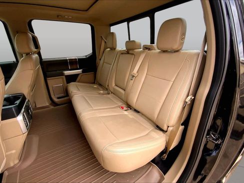 Used 2015 Ford F150 Lariat w/ Equipment Group 502A Luxury AWD/4WD image 21