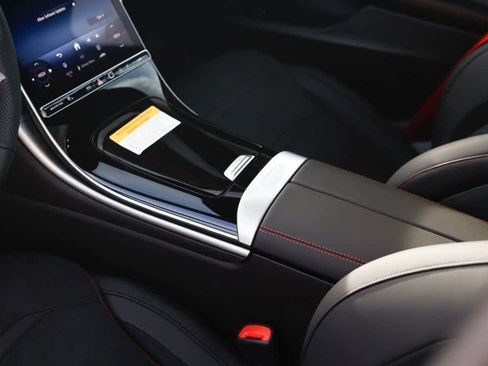 New 2026 Mercedes-Benz C 43 AMG 4MATIC Sedan image 38