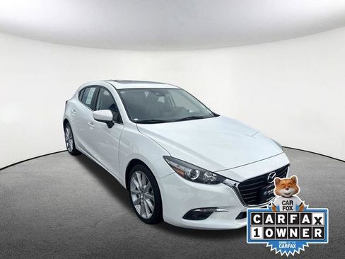 Used 2017 MAZDA MAZDA3 Grand Touring image 18