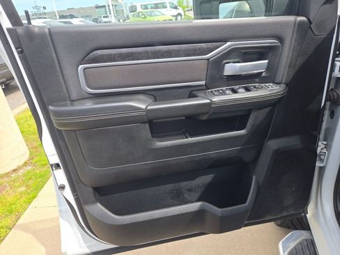 Used 2024 RAM 2500 Big Horn AWD/4WD image 20