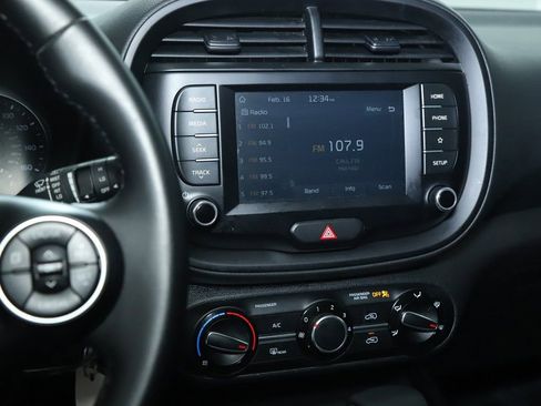 Used 2020 Kia Soul GT-Line image 25