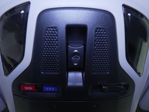 Used 2025 Subaru Outback Limited image 49