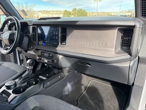 Used 2025 Ford Bronco Big Bend image 36