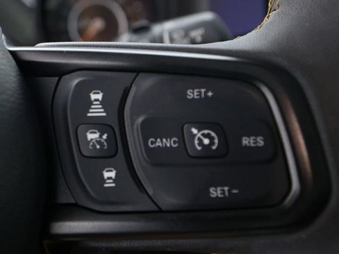 Used 2024 Jeep Wrangler Unlimited Sport AWD/4WD image 21
