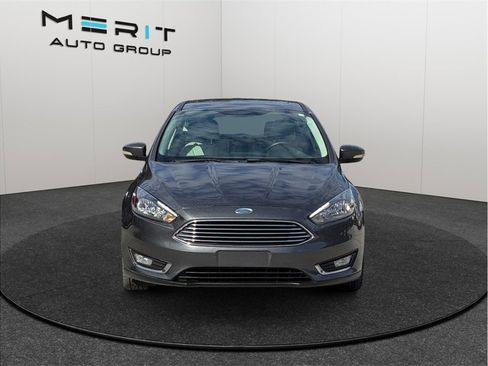 Used 2016 Ford Focus Titanium image 3