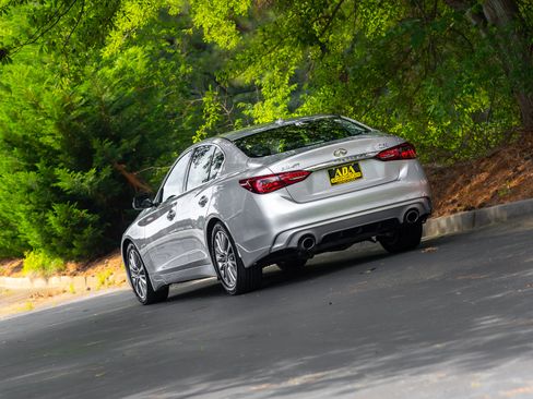 Used 2018 INFINITI Q50 Luxe w/ Essential Package (3.0T Luxe) RWD image 47