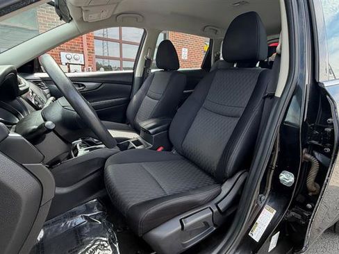Used 2017 Nissan Rogue S AWD/4WD image 29