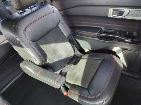 Used 2022 Ford Explorer ST-Line image 13