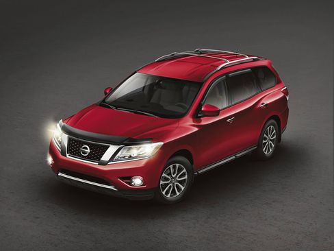 Used 2015 Nissan Pathfinder S AWD/4WD image 1