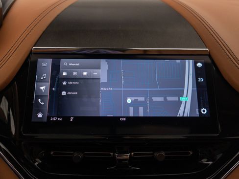 Used 2025 Aston Martin DBX 707 AWD/4WD image 17