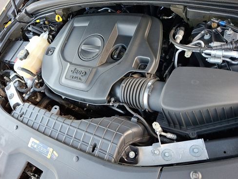 Certified 2022 Jeep Grand Cherokee Trailhawk w/ ADV Protech Group II image 31