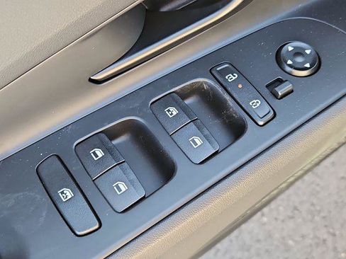 New 2026 Hyundai Elantra SEL Sport FWD image 13