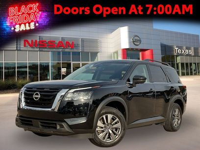 Used 2024 Nissan Pathfinder SV
