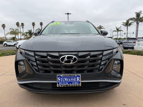 Used 2024 Hyundai Tucson SEL FWD image 2