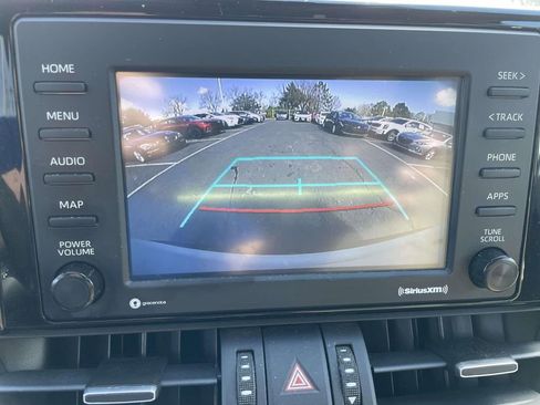 Used 2021 Toyota RAV4 XLE Premium image 42