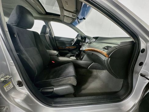 Used 2012 Honda Accord EX image 29