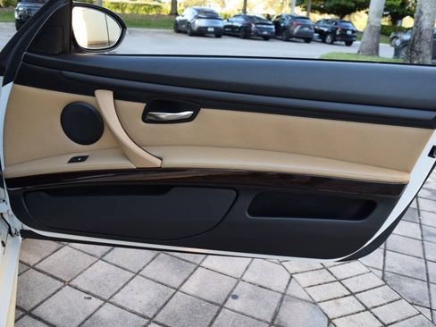 Used 2011 BMW M3 Convertible RWD image 78