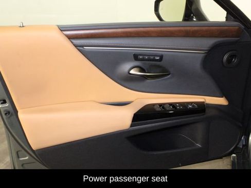 Used 2024 Lexus ES 350 w/ Premium Package FWD image 33