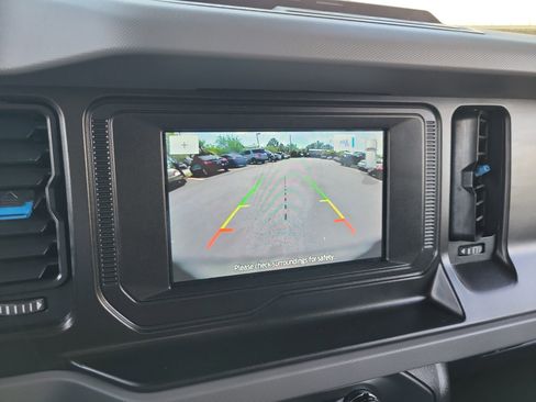 Used 2022 Ford Bronco Black Diamond AWD/4WD image 25