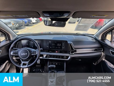 Used 2025 Kia Sportage LX FWD image 15