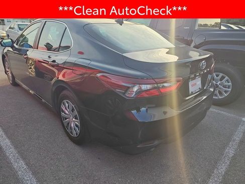 Used 2024 Toyota Camry LE FWD image 4