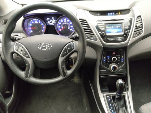 Used 2016 Hyundai Elantra SE w/ Option Group 02 FWD image 22