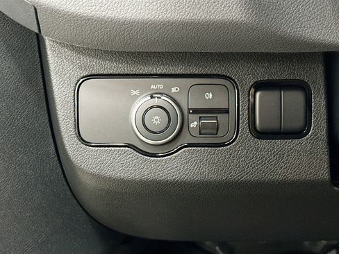 Used 2026 Mercedes-Benz Sprinter 2500 image 11