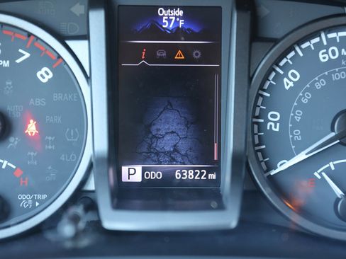 Used 2021 Toyota Tacoma TRD Off-Road w/ Technology Package image 46