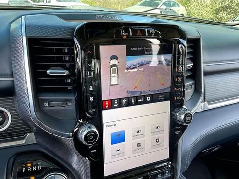 Used 2024 RAM 1500 Limited image 11