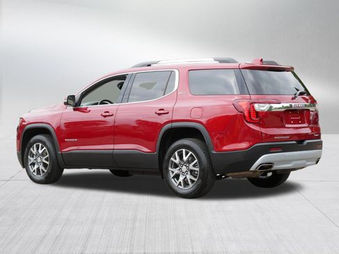 Used 2023 GMC Acadia SLT AWD/4WD image 5