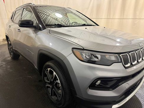 Certified 2022 Jeep Compass Limited image 10