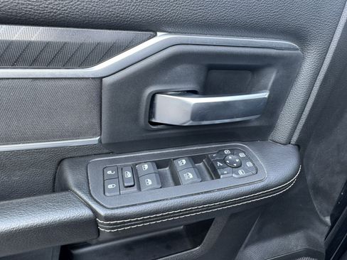 Used 2025 RAM 2500 Big Horn AWD/4WD image 12