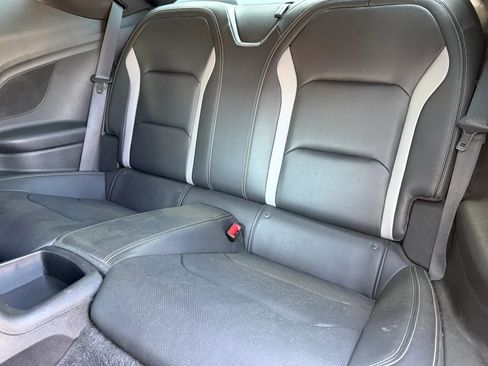 Used 2019 Chevrolet Camaro SS w/ Black Appearance Package RWD image 11