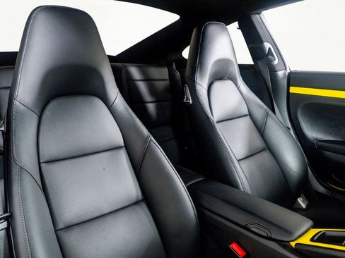 Used 2015 Porsche 911 Turbo w/ Sport Chrono Package image 30