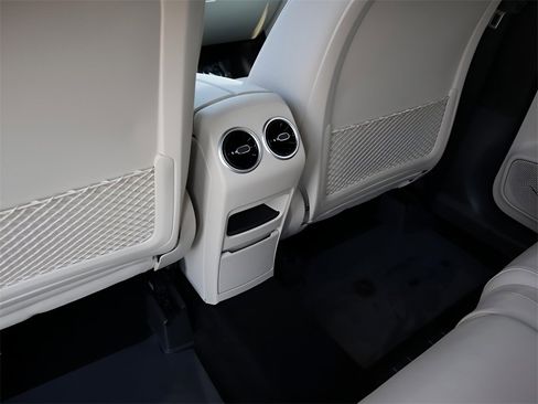 New 2026 Mercedes-Benz GLB 250 4MATIC image 23