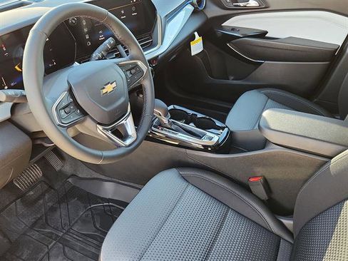 New 2026 Chevrolet Trax LT w/ Driver Confidence Package image 7