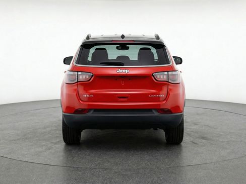 Used 2025 Jeep Compass Limited AWD/4WD image 7